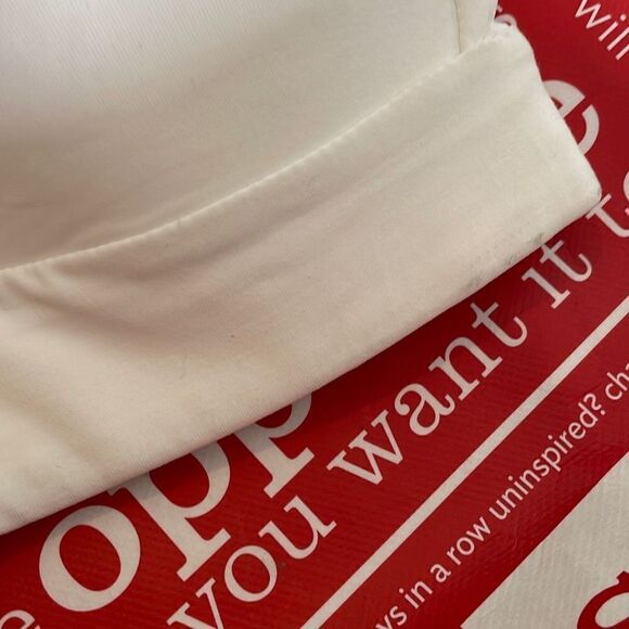 Lululemon Speed Up Bra High Support with Lululemon Shopping Bag - Picture 7 of 9